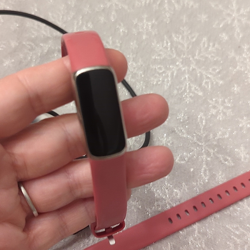 Fitbit Luxe